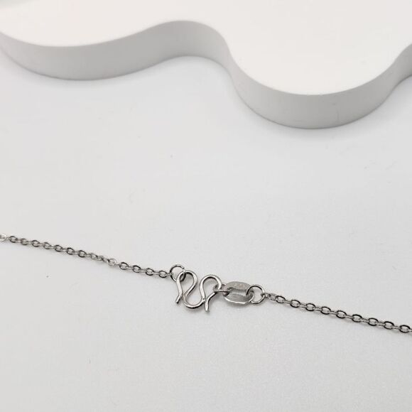 Brand New Silver Rhinestone Hello Kitty Necklace - Picture 4 of 5